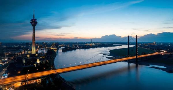 Explore Düsseldorf: Arrival, Transport & Airport Taxi