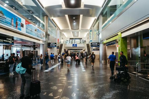 Como funciona o embarque nos aeroportos dos EUA: o que todo passageiro deve saber