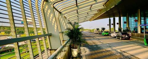 Taxi Kat Bi Flughafen