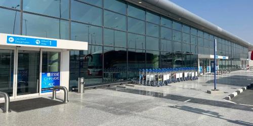 Dubai Al Maktoum Airport Taxis