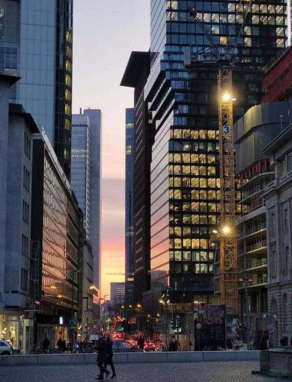 Top 4 endroits à visiter à Francfort après le dîner - Guide touristique