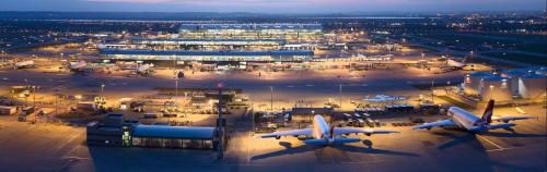 Taxi & Transfers Heathrow Airport London