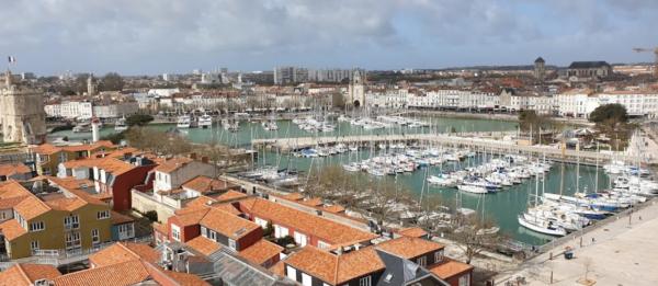 La Rochelle: Uw kustuitje met taxitransfer vanuit Parijs