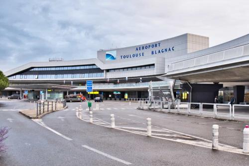 Toulouse-Blagnac Airport Taxi