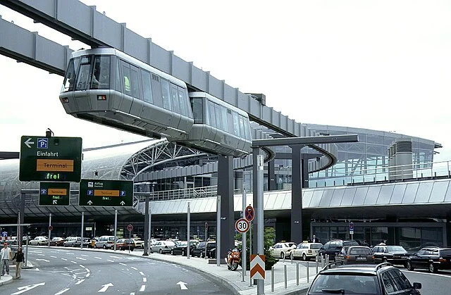 Дюссельдорф SkyTrain