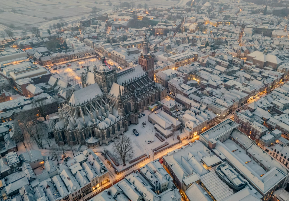 Den-Bosch-Winter-Streets-and-Old-Town-Charm