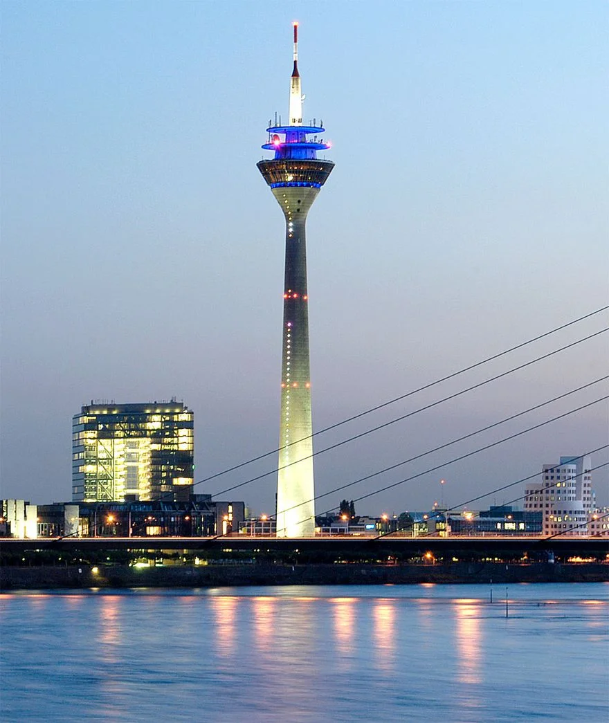 Rheinturm Düsseldorf 