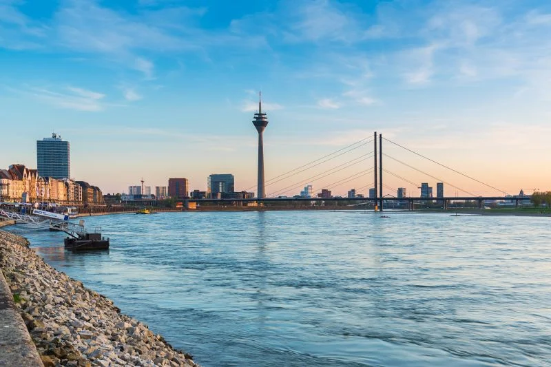 Strolling along the Rhine