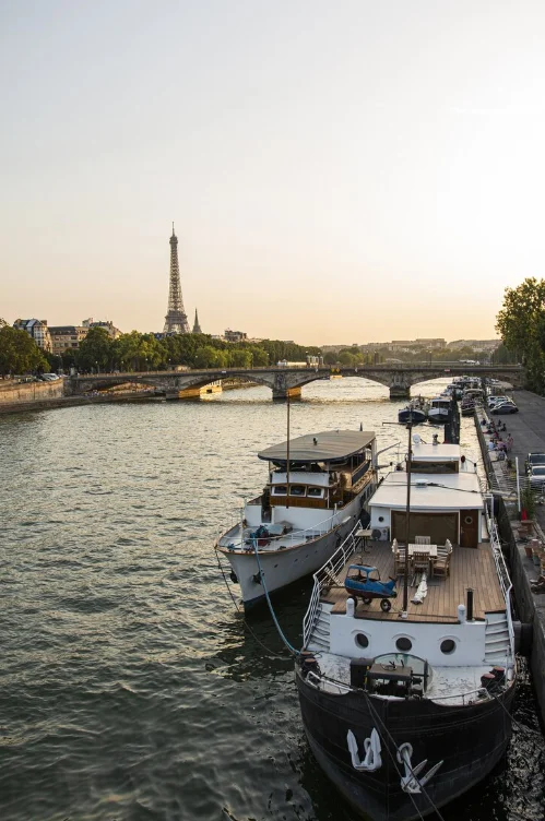 Parijs Avignon met het vliegtuig | Luchthaven Taxi