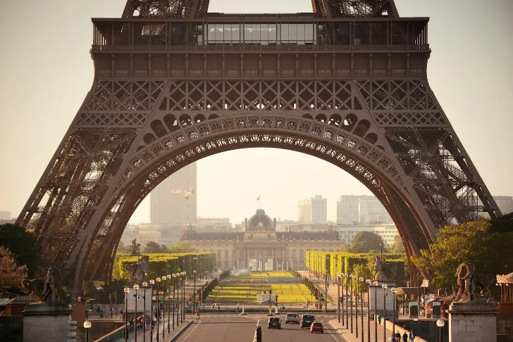 Paris Charleroi mit dem Auto | Flughafentaxi