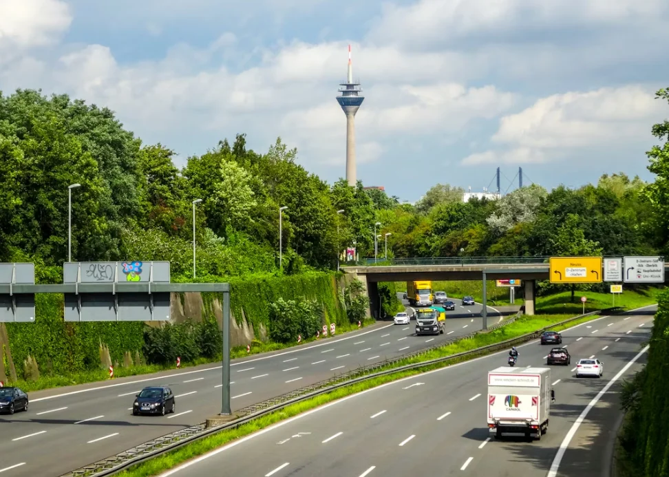 Taxi-from-Airport-to-City-Centre-in-Germany
