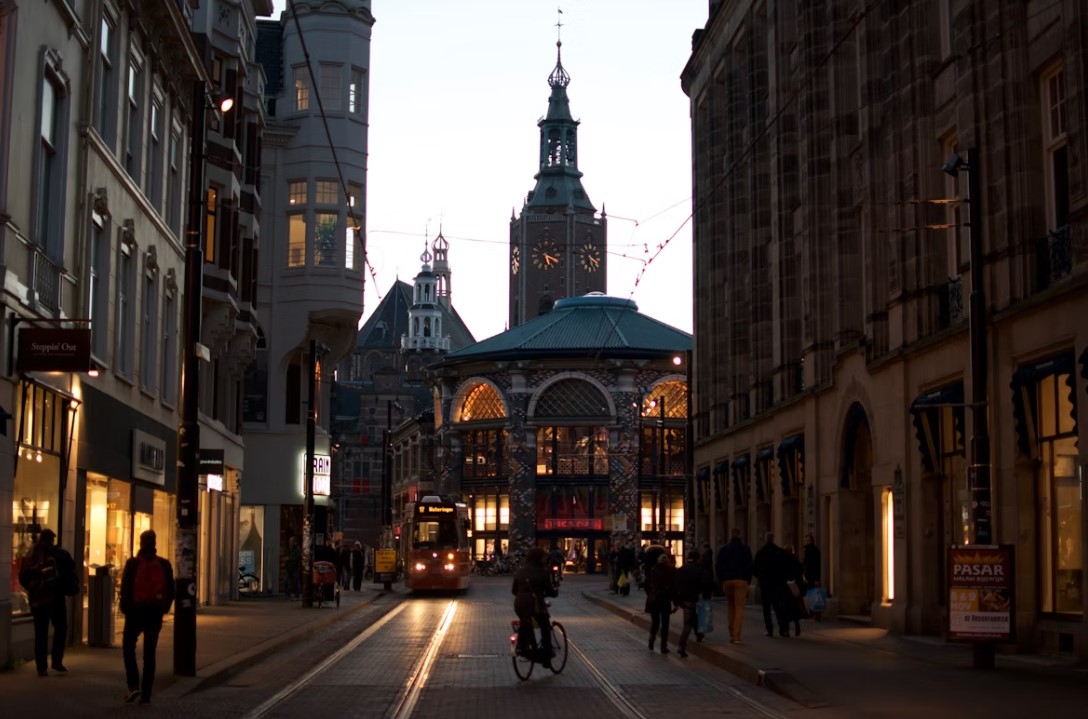 The-Hague-street-near