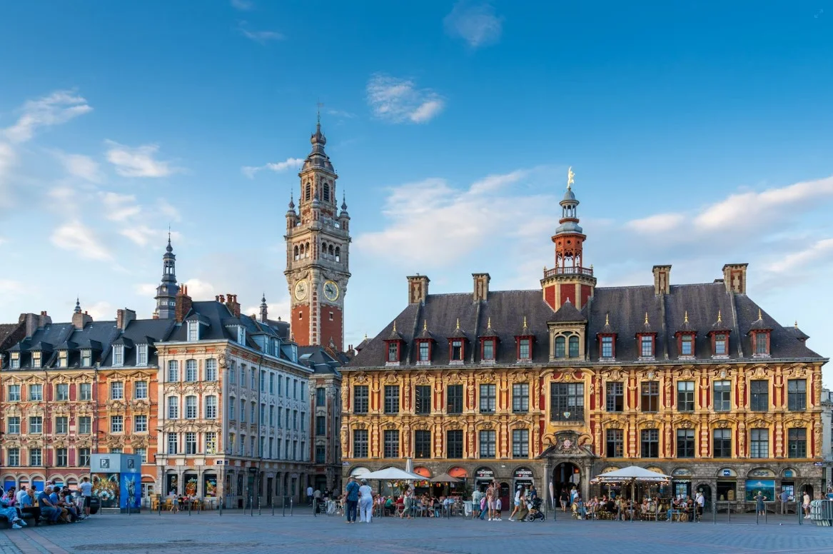 lille-a-large-building-with-a-clock-tower-on-top