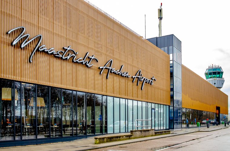 hoe-kom-je-van-Maastricht-Aachen-luchthaven-naar-de-stad?