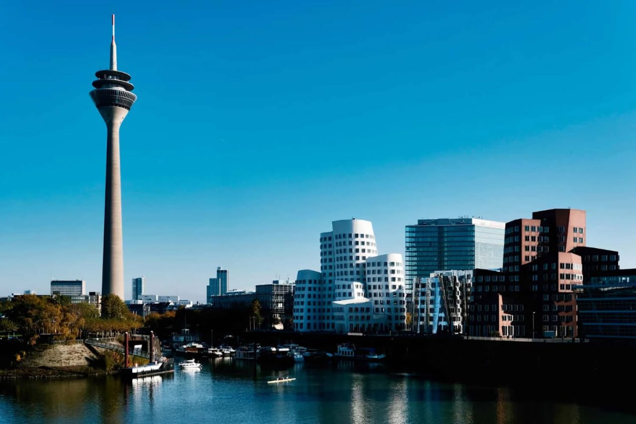 rheinturm_telecommunications_tower