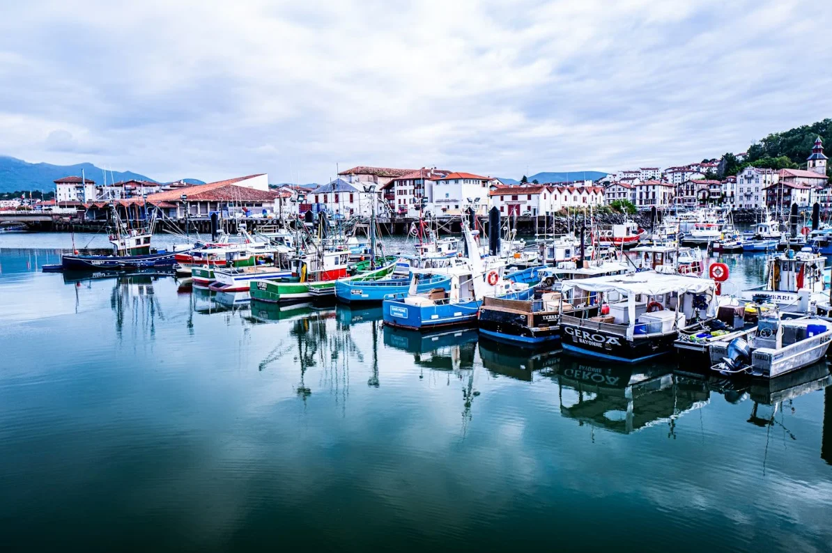 saint-jean-de-luz-boats-in-pier