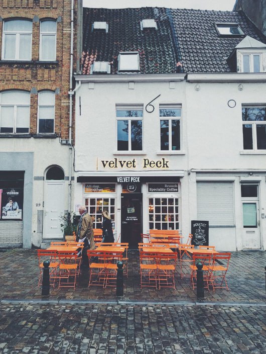 Velvet Peek Establishment