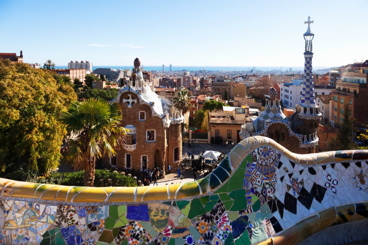 view_of_park_guell_in_winter_barcelona